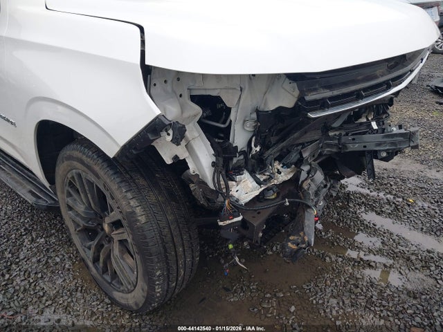 1GNSKNKD1NR356015 Chevrolet Tahoe 4wd Lt