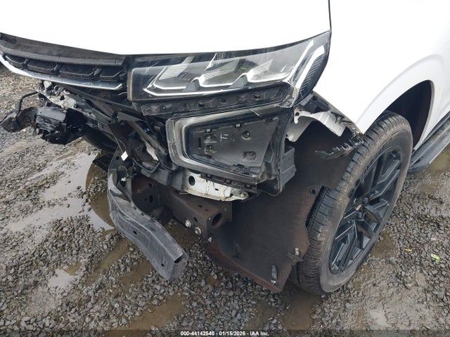 1GNSKNKD1NR356015 Chevrolet Tahoe 4wd Lt