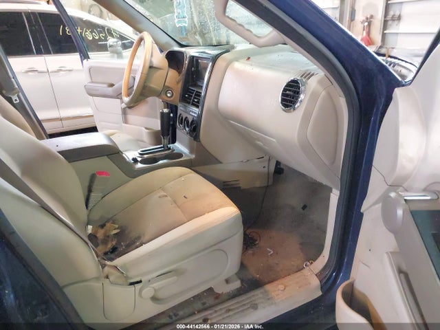 2006 FORD EXPLORER 1FMEU73886UB36295 Photo 4