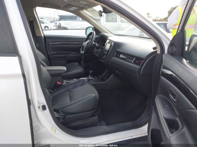 2016 MITSUBISHI OUTLANDER JA4AZ3A3XGZ001743 Photo 4