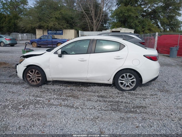 3MYDLBZV4GY101207 Scion IA