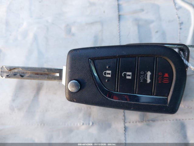 4T1C11AK3RU253430 Toyota CAMRY LE
