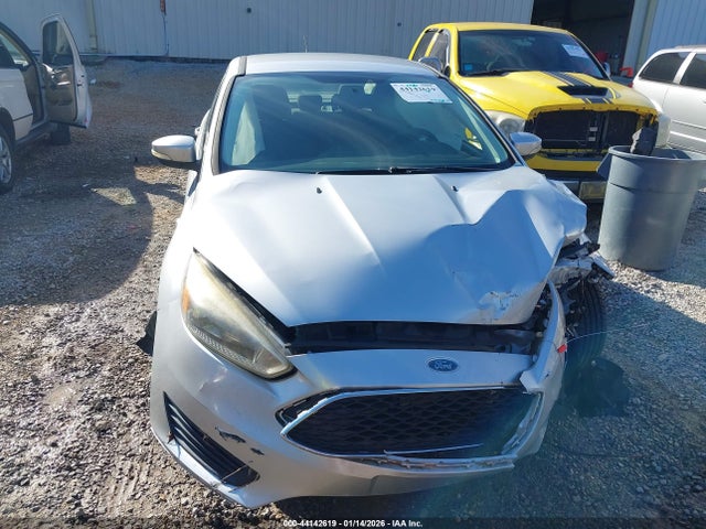 Ford FOCUS SE 2017 1FADP3F20HL266142 Image 12