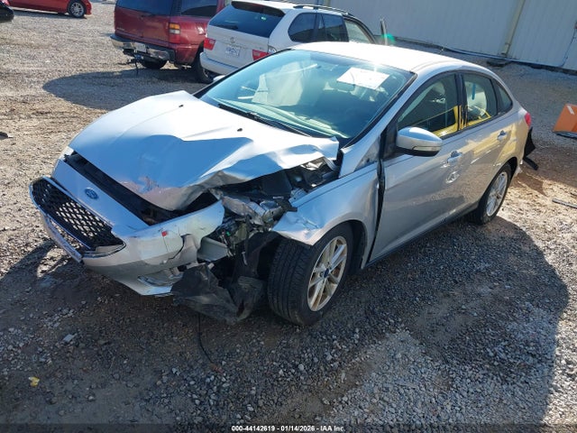 Ford FOCUS SE 2017 1FADP3F20HL266142 Image 2