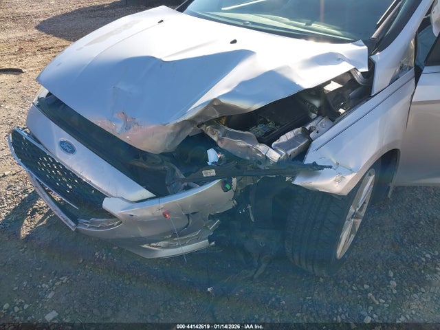 Ford FOCUS SE 2017 1FADP3F20HL266142 Image 6