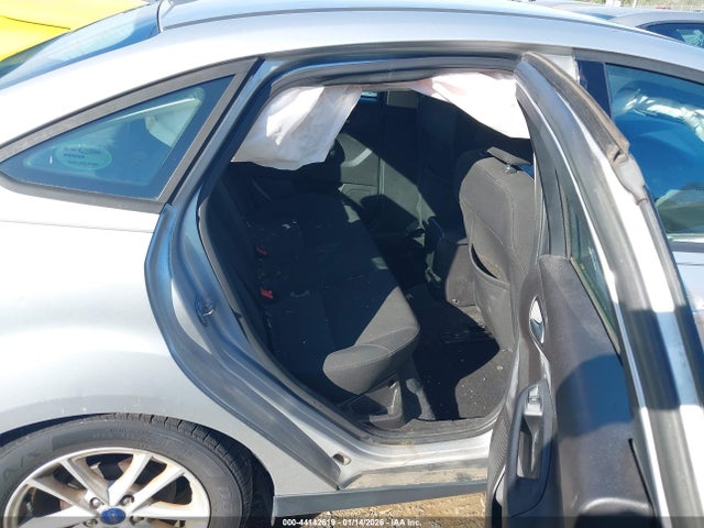 Ford FOCUS SE 2017 1FADP3F20HL266142 Image 8