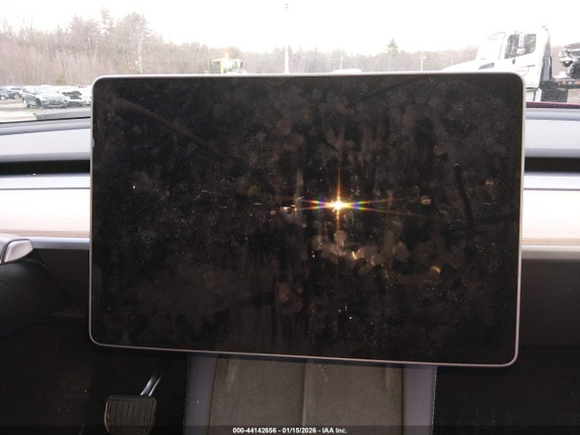 2024 TESLA MODEL Y 7SAYGDEE6RA260038 Photo 6