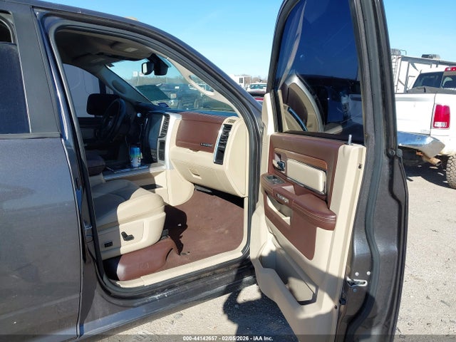 2014 Ram 3500 Laramie მანქანა იყიდება აუქციონზე, vin: 3C63RPML2EG325646, აუქციონის ნომერი: 44142657