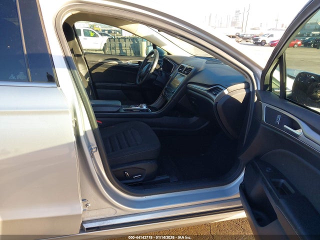 2019 FORD FUSION HYBRID 3FA6P0LU8KR200069 Photo 4