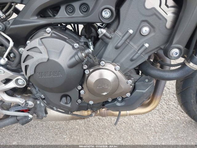 Yamaha FJ09 2015 JYARN37E0FA002440 Image 8