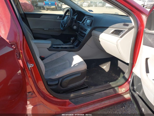 5NPE24AF5FH082023 Hyundai SONATA SE