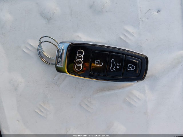 2020 AUDI Q7 WA1LXAF70LD013082 Photo 10