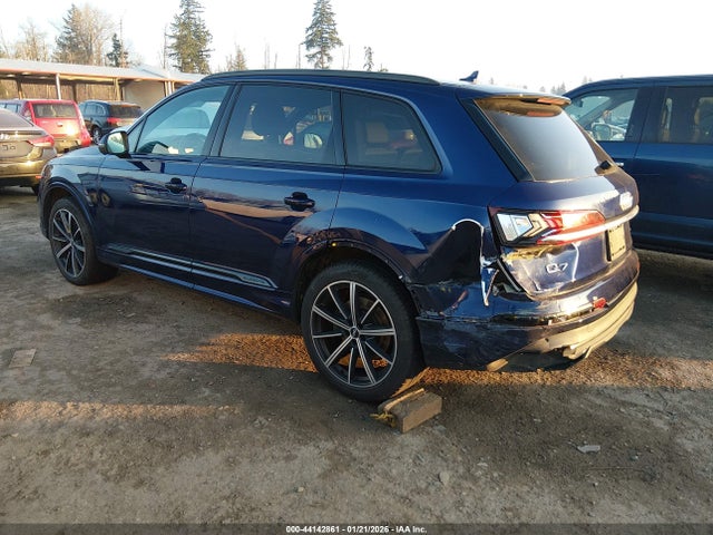 2020 AUDI Q7 WA1LXAF70LD013082 Photo 2