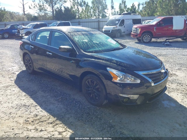 Nissan Altima 2.5 S 2015 1N4AL3APXFC464449 головне зображення