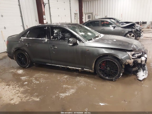 2019 Audi A4 45 Premium მანქანა იყიდება აუქციონზე, vin: WAUENAF47KN004928, აუქციონის ნომერი: 44142913