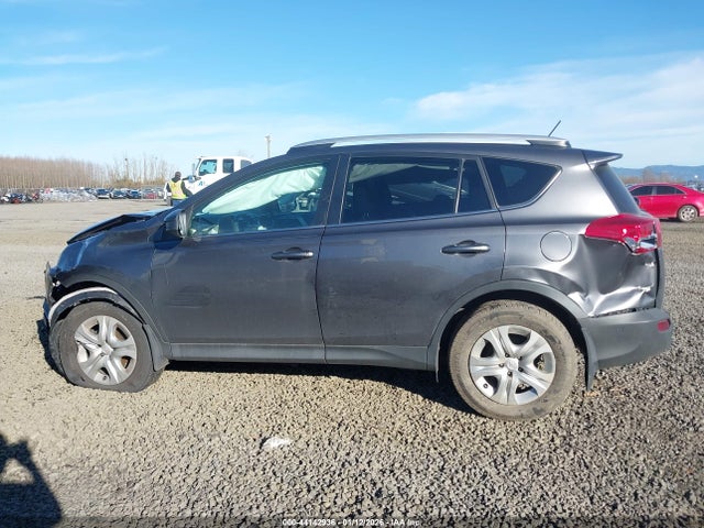 Toyota RAV4 LE 2015 2T3BFREV3FW236890 Image 14