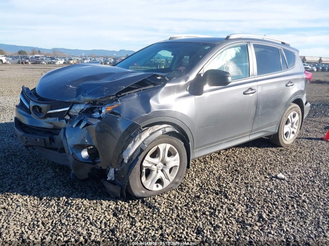 Toyota RAV4 LE 2015 2T3BFREV3FW236890 Image 2