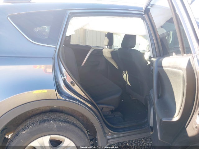 Toyota RAV4 LE 2015 2T3BFREV3FW236890 Image 8