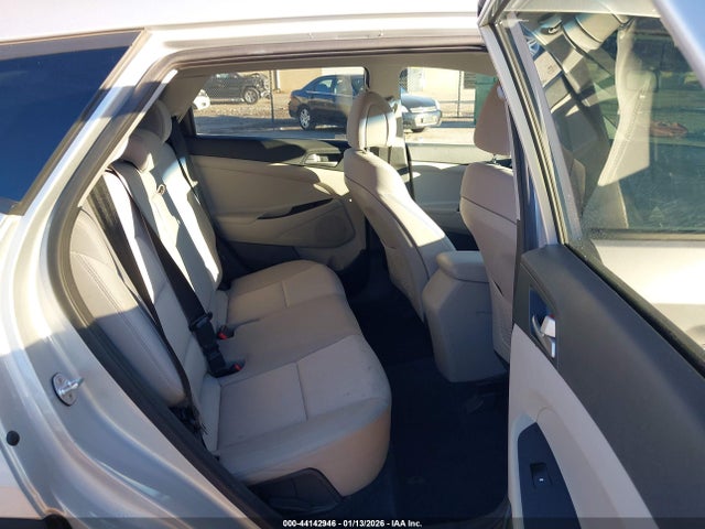 2018 HYUNDAI TUCSON KM8J33A49JU719526 Photo 7