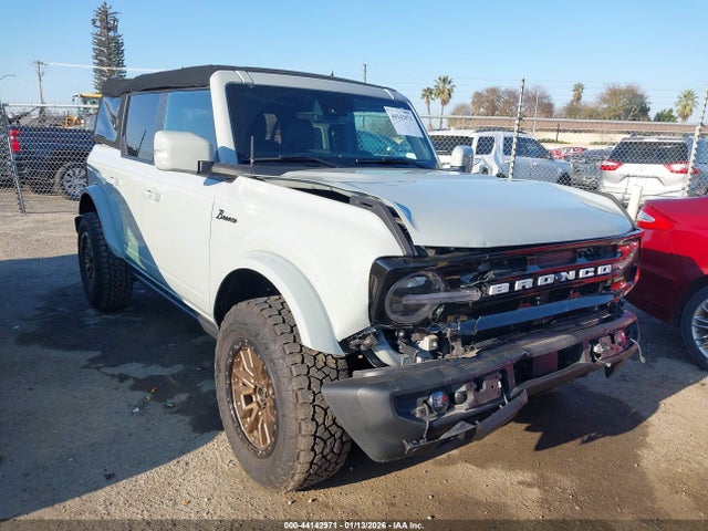 Ford Bronco Outer Banks 2024 1FMEE8BP9RLA60818 main image
