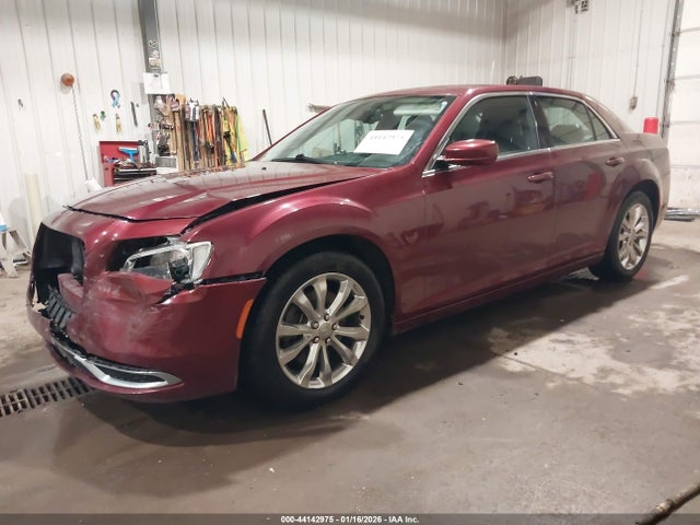 Chrysler 300 Limited Awd 2017 2C3CCARG7HH526986 Image 2