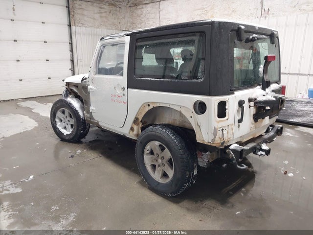 2018 JEEP WRANGLER JK 1C4GJWAGXJL931213 Photo 2