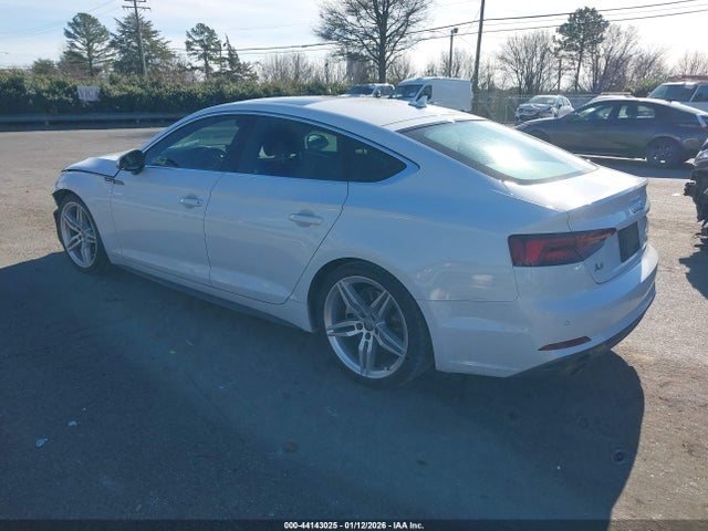 2018 AUDI A5 WAUENCF54JA136409 Photo 2