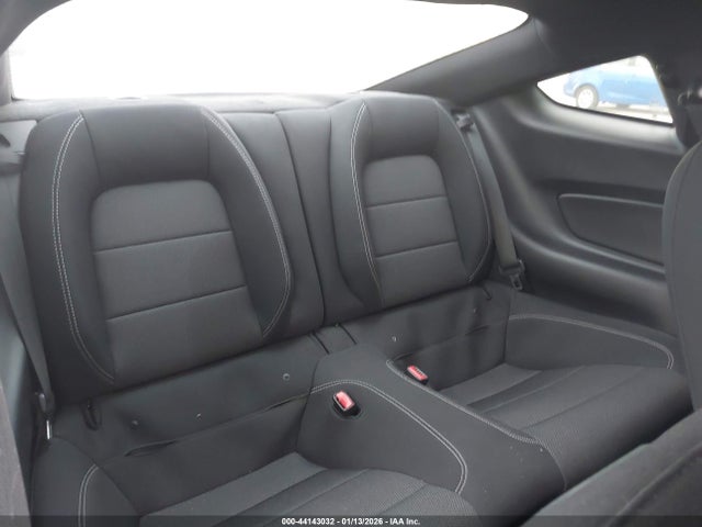 1FA6P8AM5G5317295 Ford Mustang V6