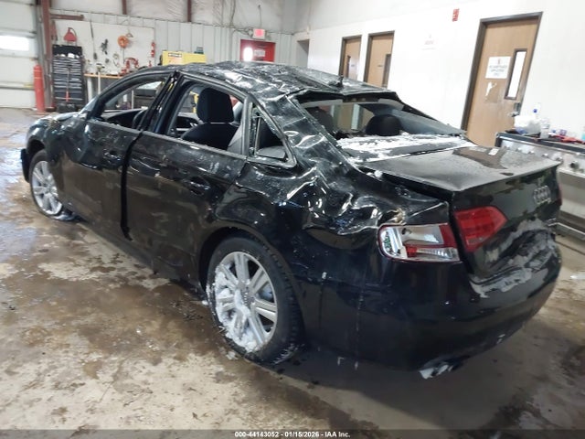 2011 AUDI A4 WAUBFAFLXBN051023 Photo 2