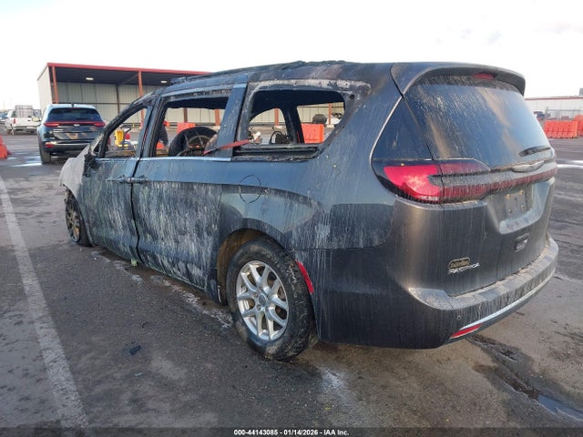 2022 CHRYSLER PACIFICA 2C4RC1BG3NR142242 Photo 2