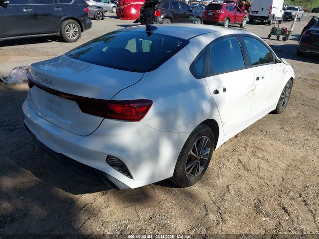 3KPF24AD3PE587633 KIA Forte Lxs