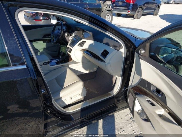 Aukcja sprzedaży 2017 Acura Rlx, vin: JH4KC1F97HC000517, numer aukcji: 44143191