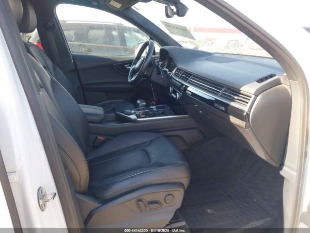 2017 AUDI Q7 WA1LAAF70HD048391 Photo 4