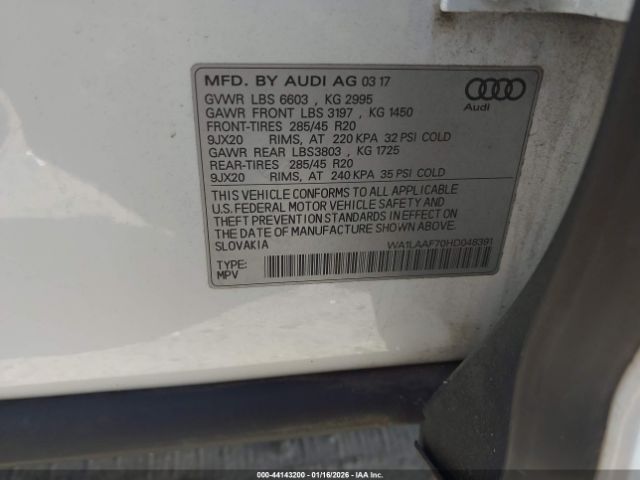 2017 AUDI Q7 WA1LAAF70HD048391 Photo 8