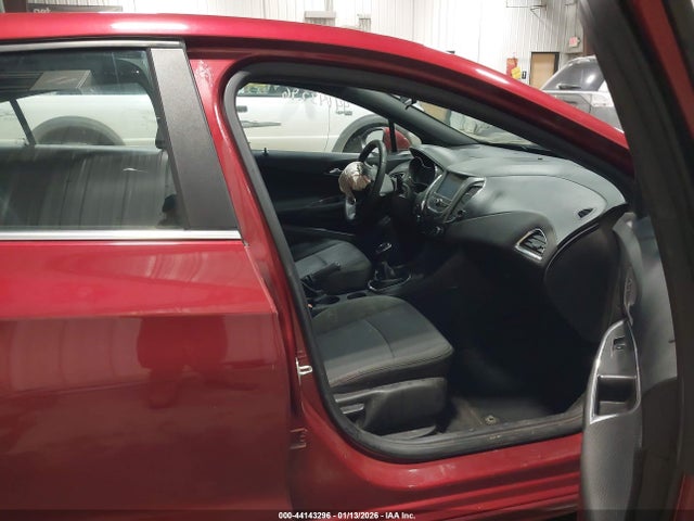 1G1BD5SM0H7142256 Chevrolet Cruze Lt Manual