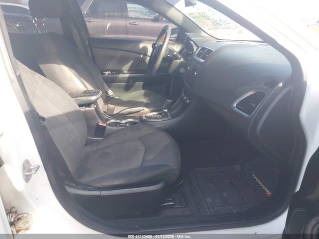 1C3CDZAB2EN161843 Dodge AVENGER SE