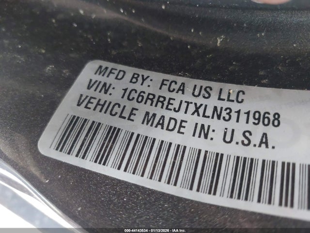 44143534 :رقم المزاد ، 1C6RREJTXLN311968 vin ، 2020 Ram 1500 Laramie  4x2 5'7 Box مزاد بيع