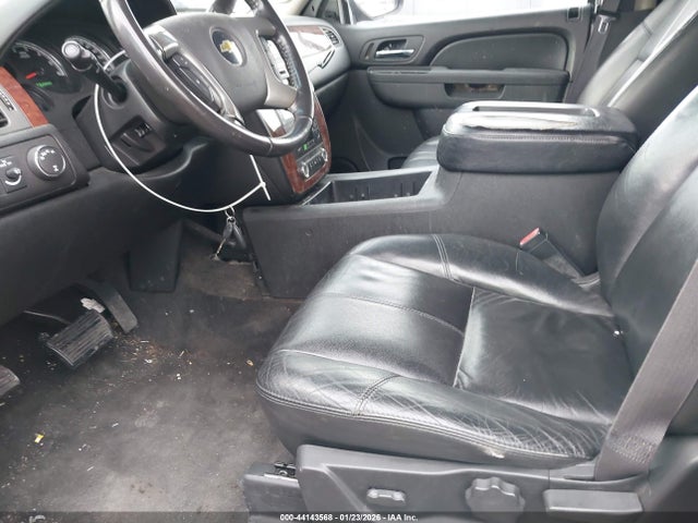 44143568 :رقم المزاد ، 1GNSKDFJ5BR204566 vin ، 2011 Chevrolet Tahoe Hybrid مزاد بيع