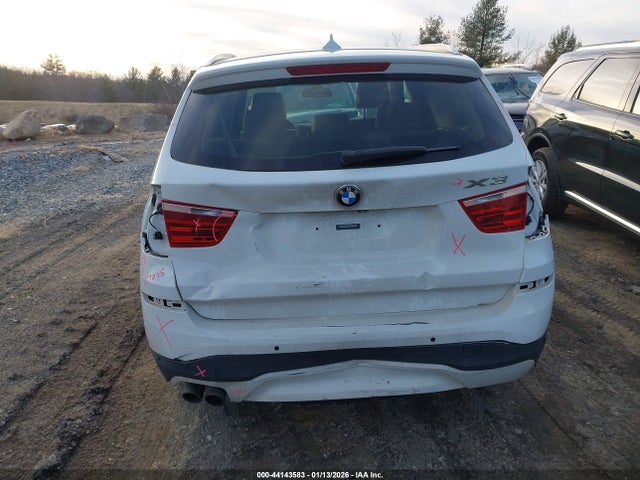 2015 BMW X3 5UXWX9C50F0D58629 Photo 3