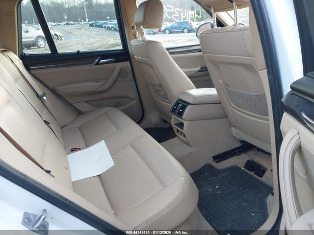 2015 BMW X3 5UXWX9C50F0D58629 Photo 4