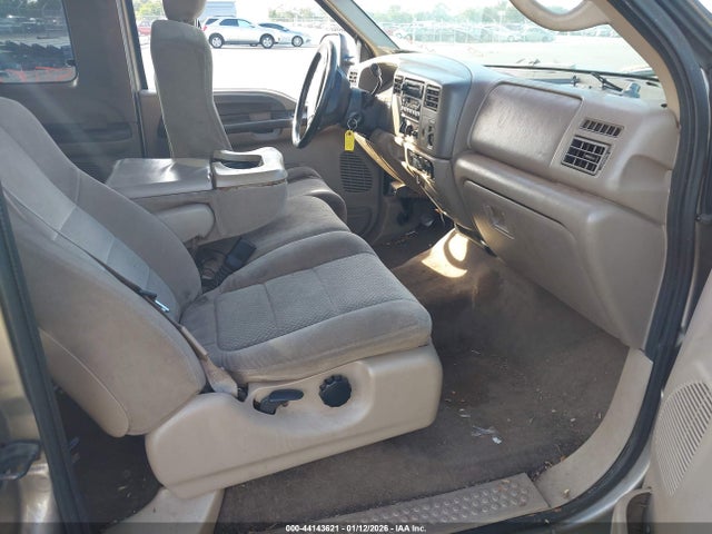 2002 Ford F-350 Lariat/xl/xlt მანქანა იყიდება აუქციონზე, vin: 1FTSX30F22EB40938, აუქციონის ნომერი: 44143621