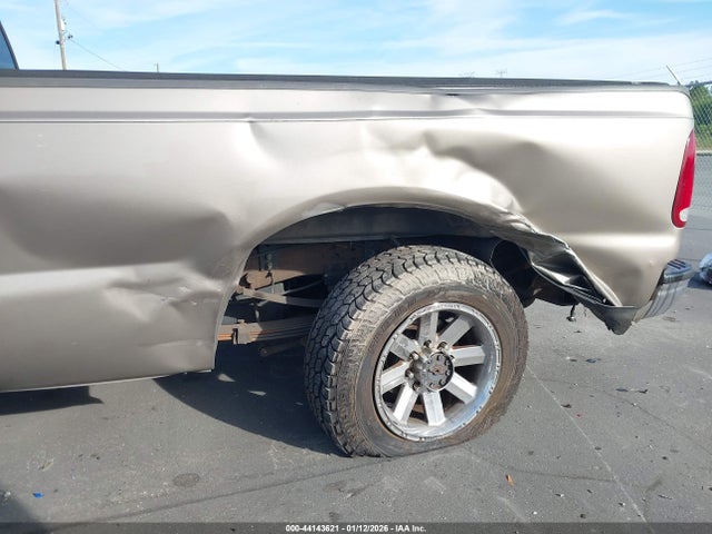 2002 Ford F-350 Lariat/xl/xlt მანქანა იყიდება აუქციონზე, vin: 1FTSX30F22EB40938, აუქციონის ნომერი: 44143621