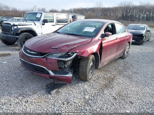 Продажа на аукционе авто 2015 Chrysler 200 Limited, vin: 1C3CCCAB7FN608250, номер лота: 44143669