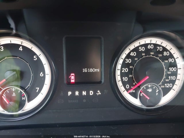 44143714 :رقم المزاد ، 1C6RR6FG7HS591696 vin ، 2017 Ram 1500 Tradesman Quad Cab 4x2 6'4 Box مزاد بيع