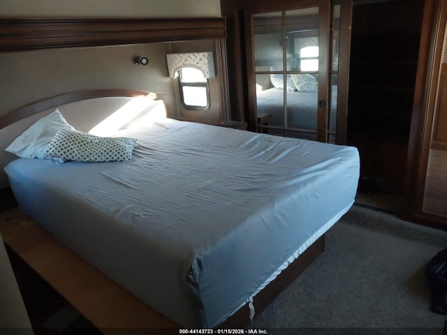 Продаж на аукціоні авто 2016 Jayco Pinnacle 36reqs, vin: 1UJCJ0BV6G1RB0092, номер лоту: 44143723