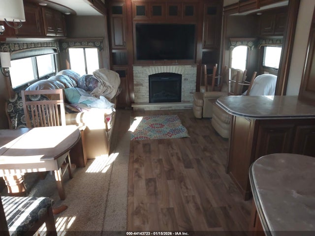 Продаж на аукціоні авто 2016 Jayco Pinnacle 36reqs, vin: 1UJCJ0BV6G1RB0092, номер лоту: 44143723