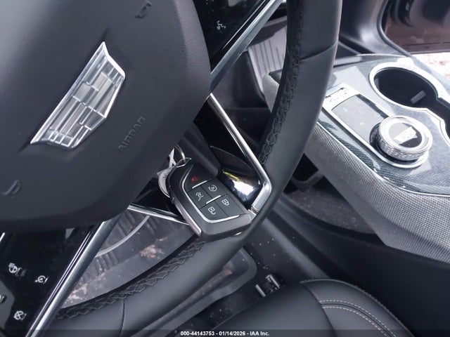 2025 CADILLAC OPTIQ 3GYK3EMR9SS223505 Photo 10