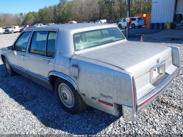 1992 Cadillac Deville მანქანა იყიდება აუქციონზე, vin: 1G6CD53B7N4331186, აუქციონის ნომერი: 44143770
