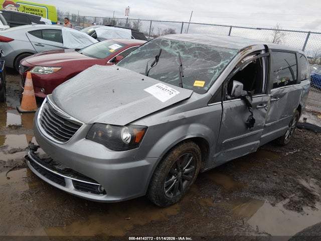 Продажа на аукционе авто 2015 Chrysler Town & Country S, vin: 2C4RC1HG7FR525478, номер лота: 44143772