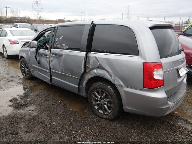 Продажа на аукционе авто 2015 Chrysler Town & Country S, vin: 2C4RC1HG7FR525478, номер лота: 44143772